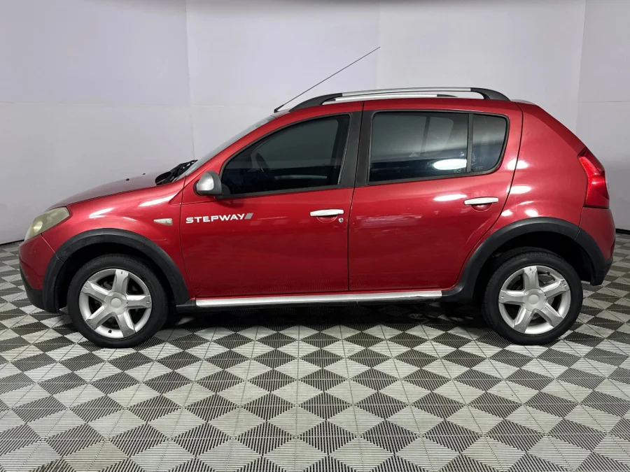 Used 2014 Renault Sandero Stepway 1.6 - WeBuyCars Durban Used 2014 Renault Sandero Stepway 1.6 - WeBuyCars Durban