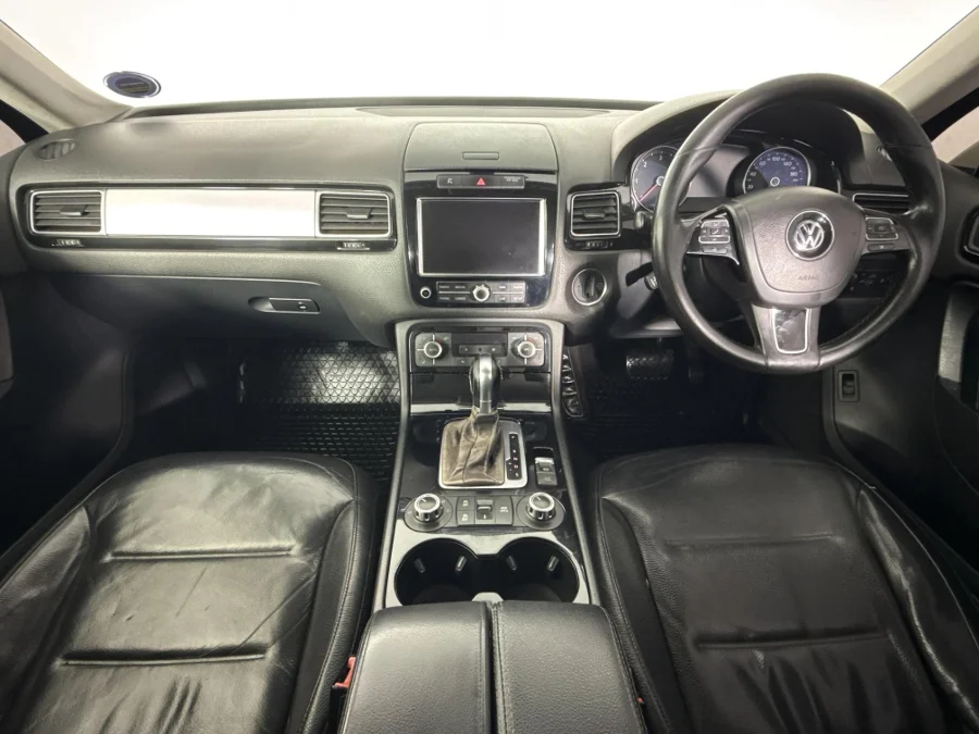 Used 2011 Volkswagen Touareg V6 TDI - WeBuyCars The Dome