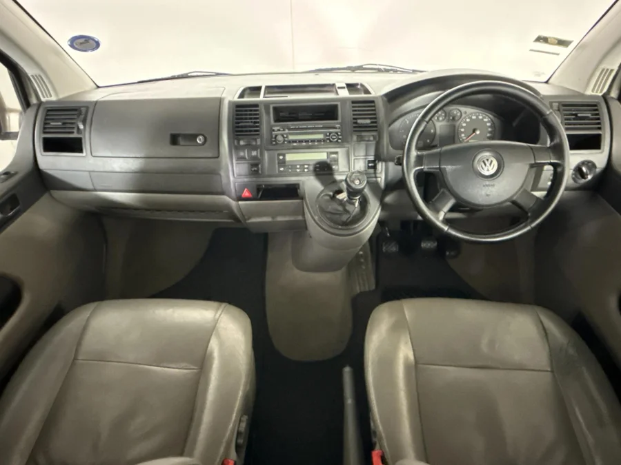 Used 2009 Volkswagen Caravelle 2.5TDI - WeBuyCars Midstream Used 2009 Volkswagen Caravelle 2.5TDI - WeBuyCars Midstream