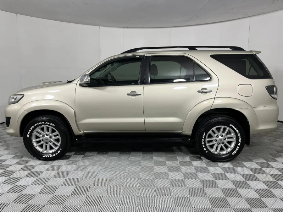 Used 2015 Toyota Fortuner 2.5D-4D - WeBuyCars Gqeberha