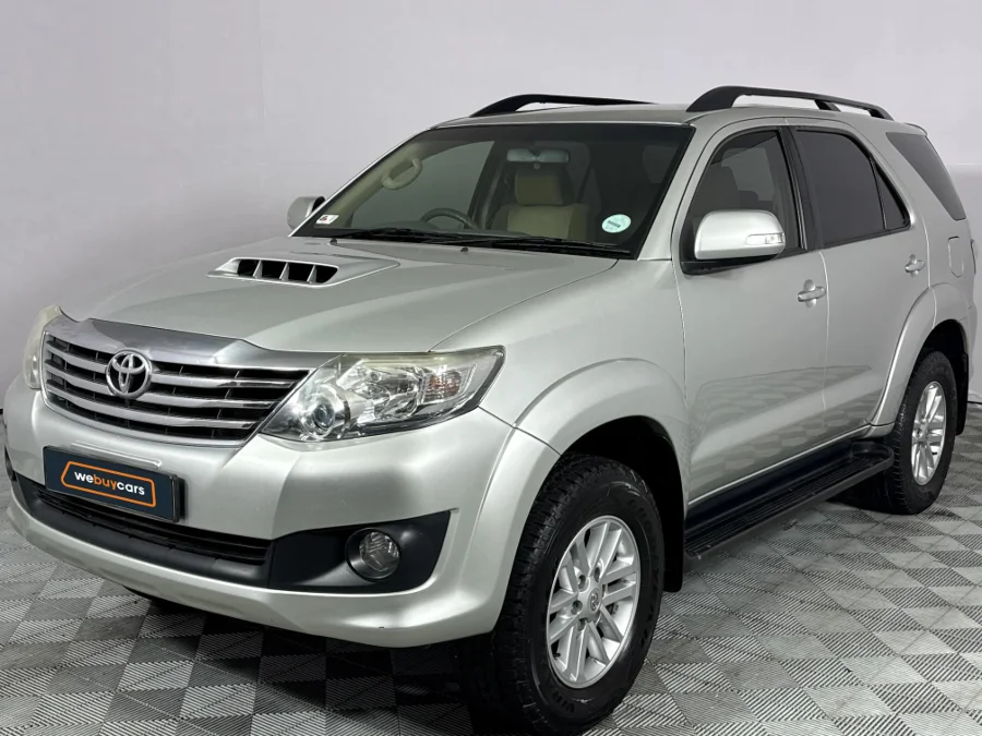 Used 2013 Toyota Fortuner 2.5D-4D auto - WeBuyCars Richmond Used 2013 Toyota Fortuner 2.5D-4D auto - WeBuyCars Richmond