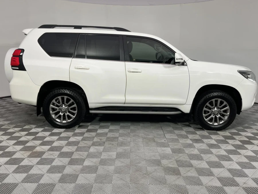 Used 2017 Toyota Land Cruiser Prado 3.0DT VX-L - WeBuyCars Germiston Used 2017 Toyota Land Cruiser Prado 3.0DT VX-L - WeBuyCars Germiston