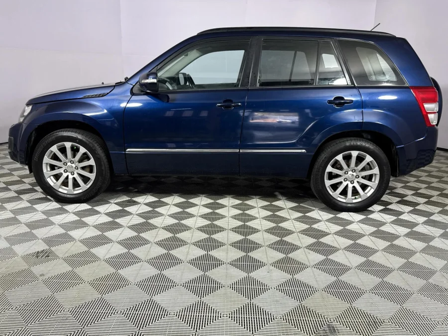 Used 2015 Suzuki Grand Vitara 2.4 Summit - WeBuyCars Durban