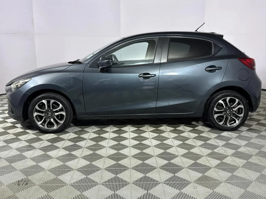 Used 2015 Mazda Mazda2 1.5 Individual manual - WeBuyCars Durban Used 2015 Mazda Mazda2 1.5 Individual manual - WeBuyCars Durban
