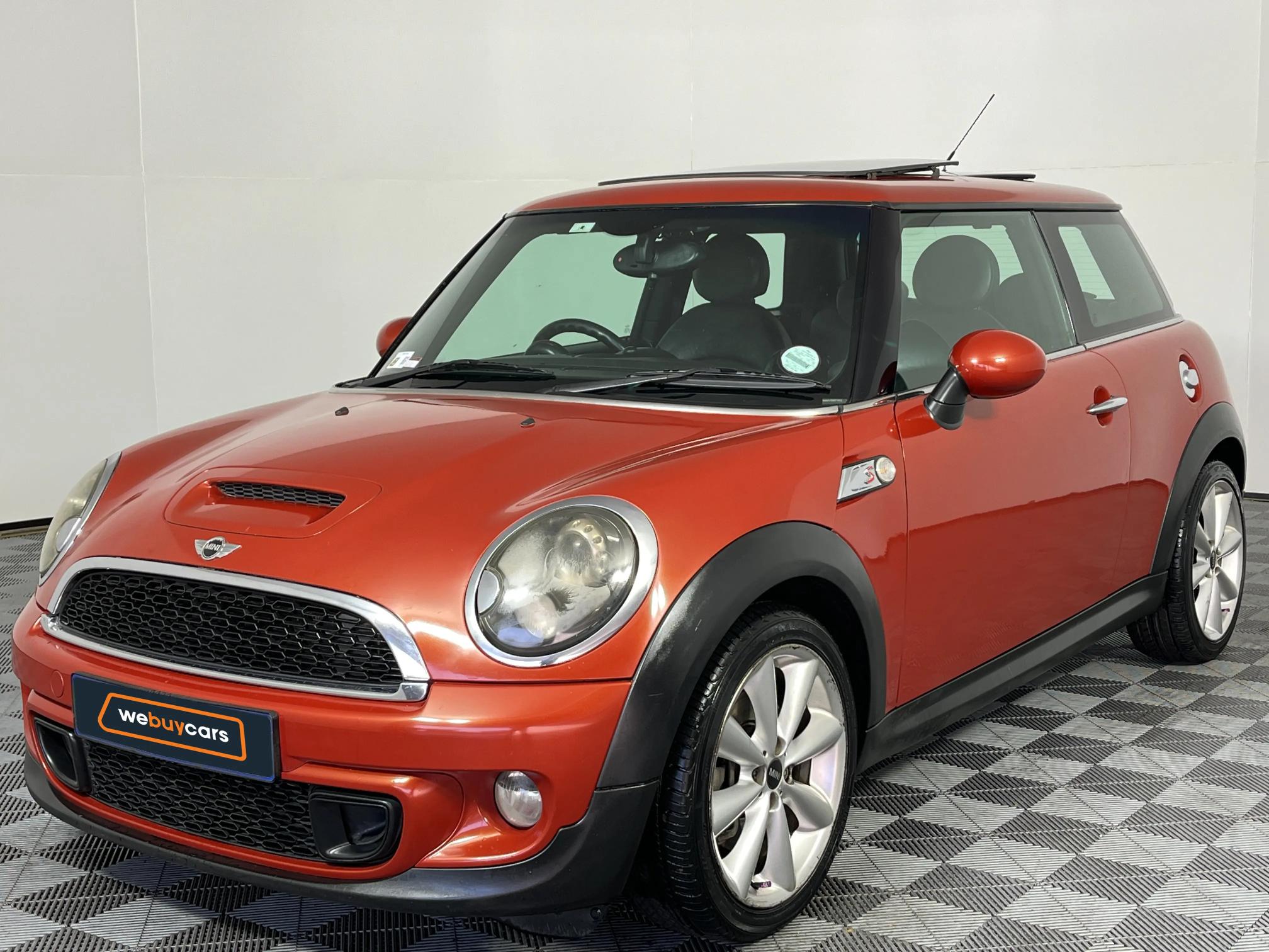 Used 2010 MINI Hatch Cooper S steptronic