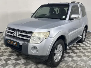 Used 2007 Mitsubishi Pajero 3-door 3.8 GLS Used 2007 Mitsubishi Pajero 3-door 3.8 GLS