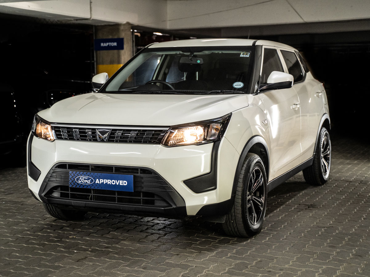 Used 2024 Mahindra XUV300 1.2T W4 SE