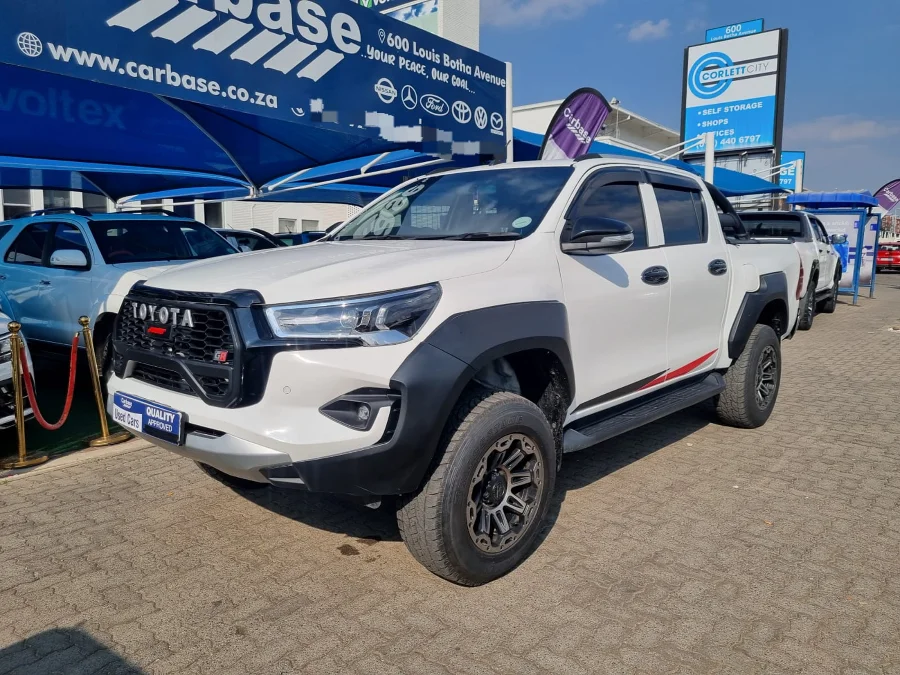 Used 2025 Toyota Hilux 2.4GD-6 double cab SR - Carbase Auto Used 2025 Toyota Hilux 2.4GD-6 double cab SR - Carbase Auto
