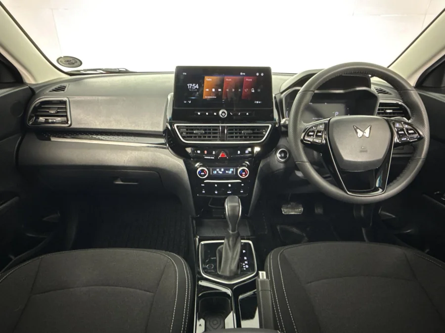 Used 2025 Mahindra XUV 3XO 1.2T AX5 auto - WeBuyCars George Used 2025 Mahindra XUV 3XO 1.2T AX5 auto - WeBuyCars George