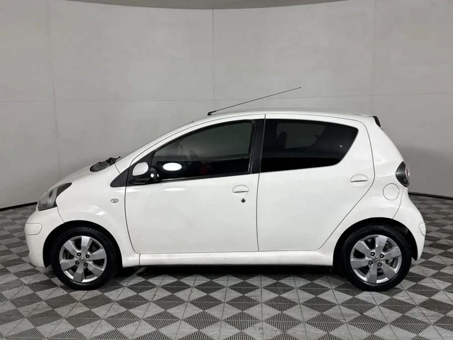 Used 2011 Toyota Aygo 1.0 Wild - WeBuyCars JHB South Used 2011 Toyota Aygo 1.0 Wild - WeBuyCars JHB South