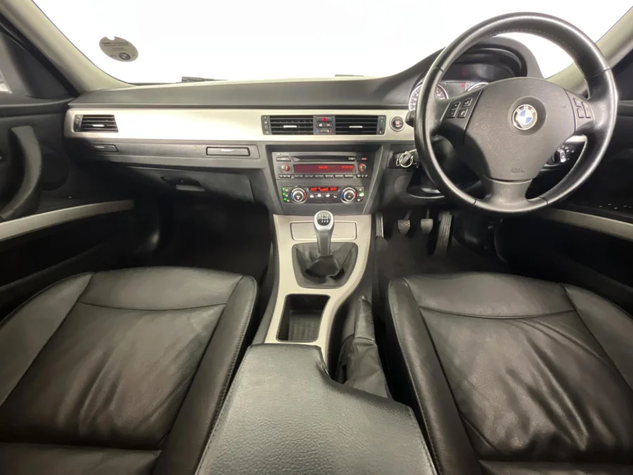 Used 2010 BMW 3 Series 320i Innovations - WeBuyCars Riverhorse Used 2010 BMW 3 Series 320i Innovations - WeBuyCars Riverhorse
