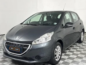 Used 2015 Peugeot 208 5-door 1.2 Access