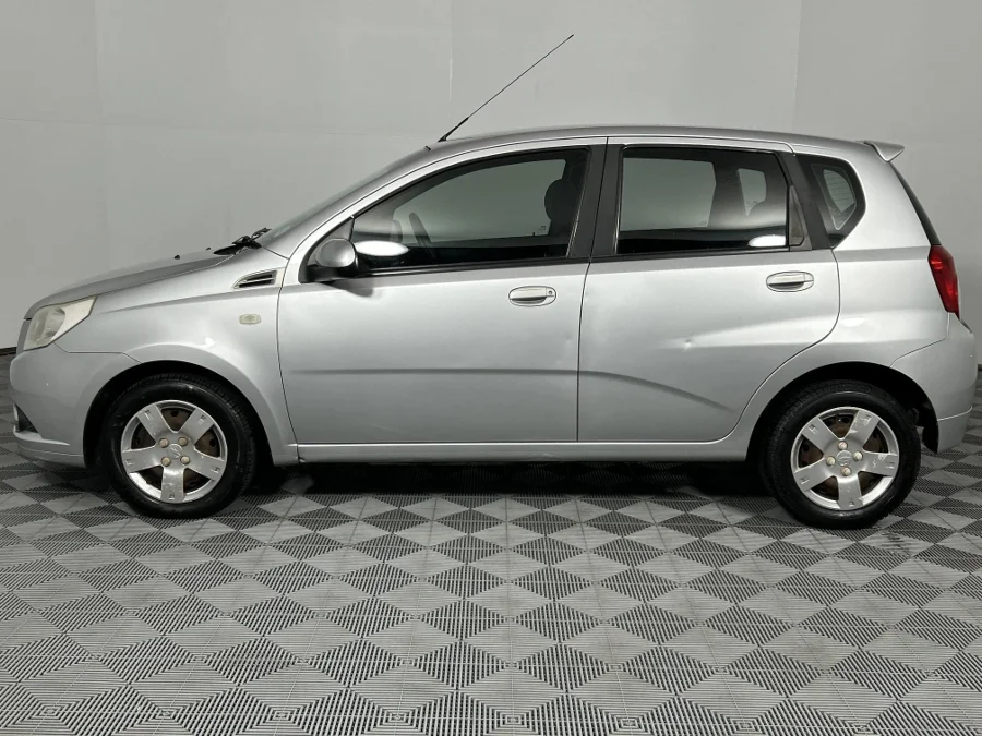 Used 2010 Chevrolet Aveo 1.6 LS hatch - WeBuyCars Richmond Used 2010 Chevrolet Aveo 1.6 LS hatch - WeBuyCars Richmond