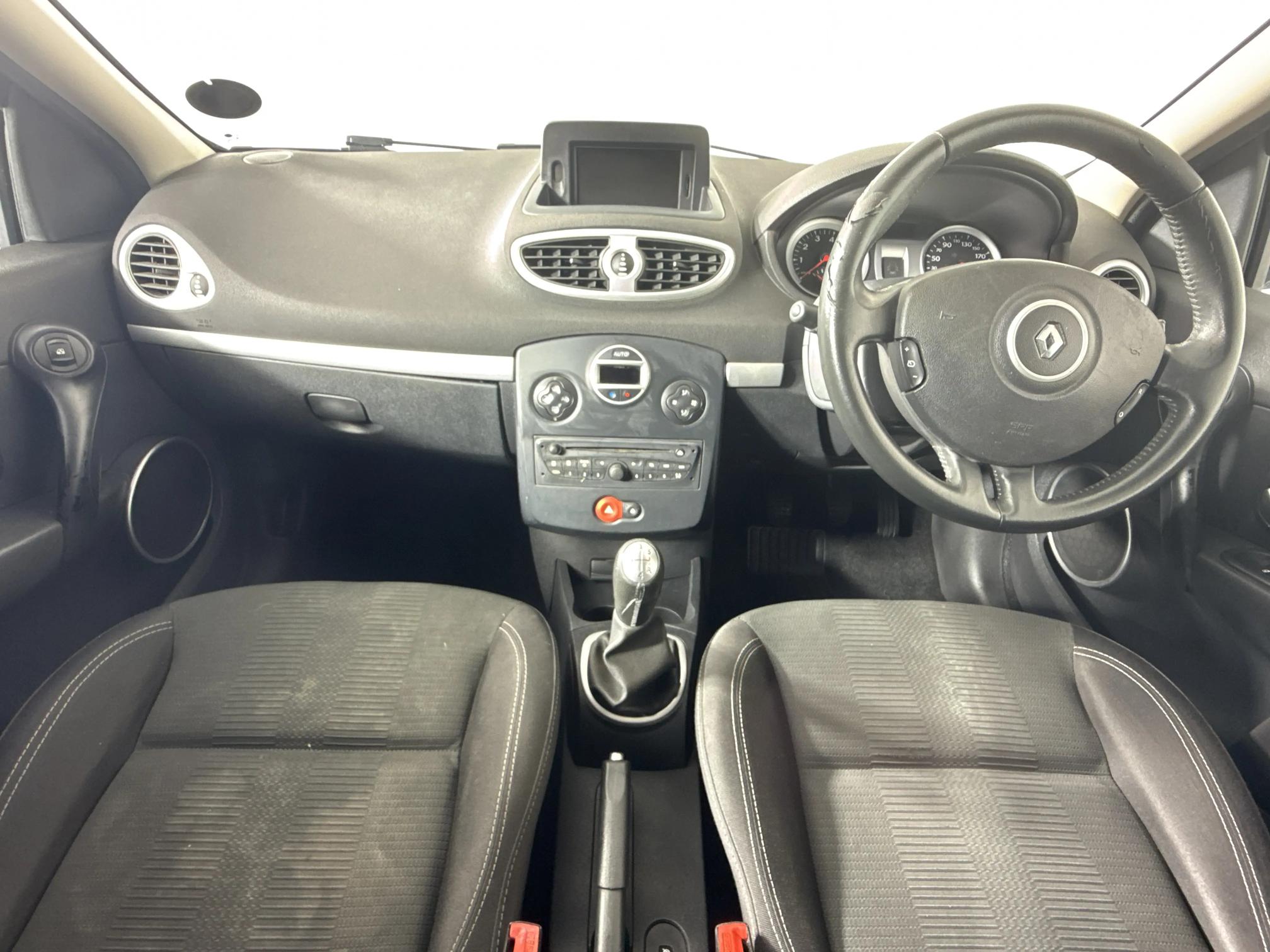 Used 2010 Renault Clio 1.6 Dynamique 5-door