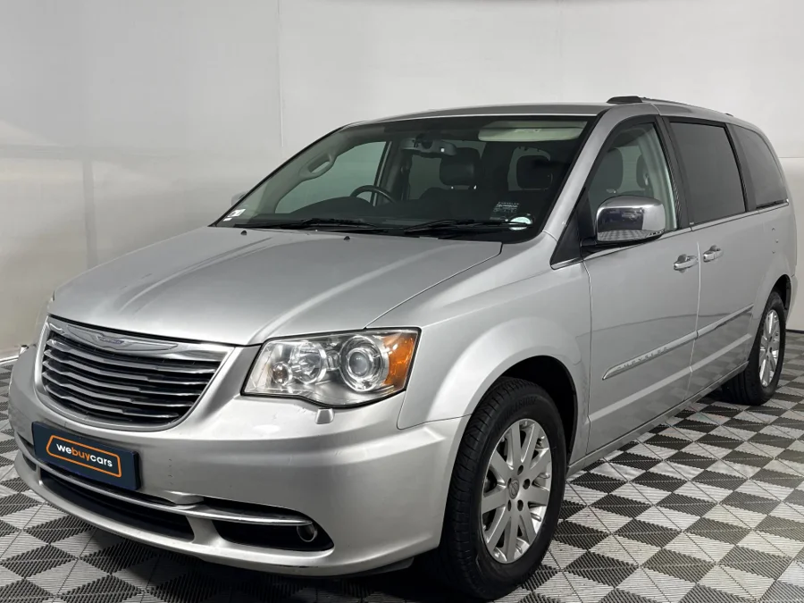 Used 2011 Chrysler Grand Voyager 2.8CRD Limited - WeBuyCars Silverlakes Used 2011 Chrysler Grand Voyager 2.8CRD Limited - WeBuyCars Silverlakes