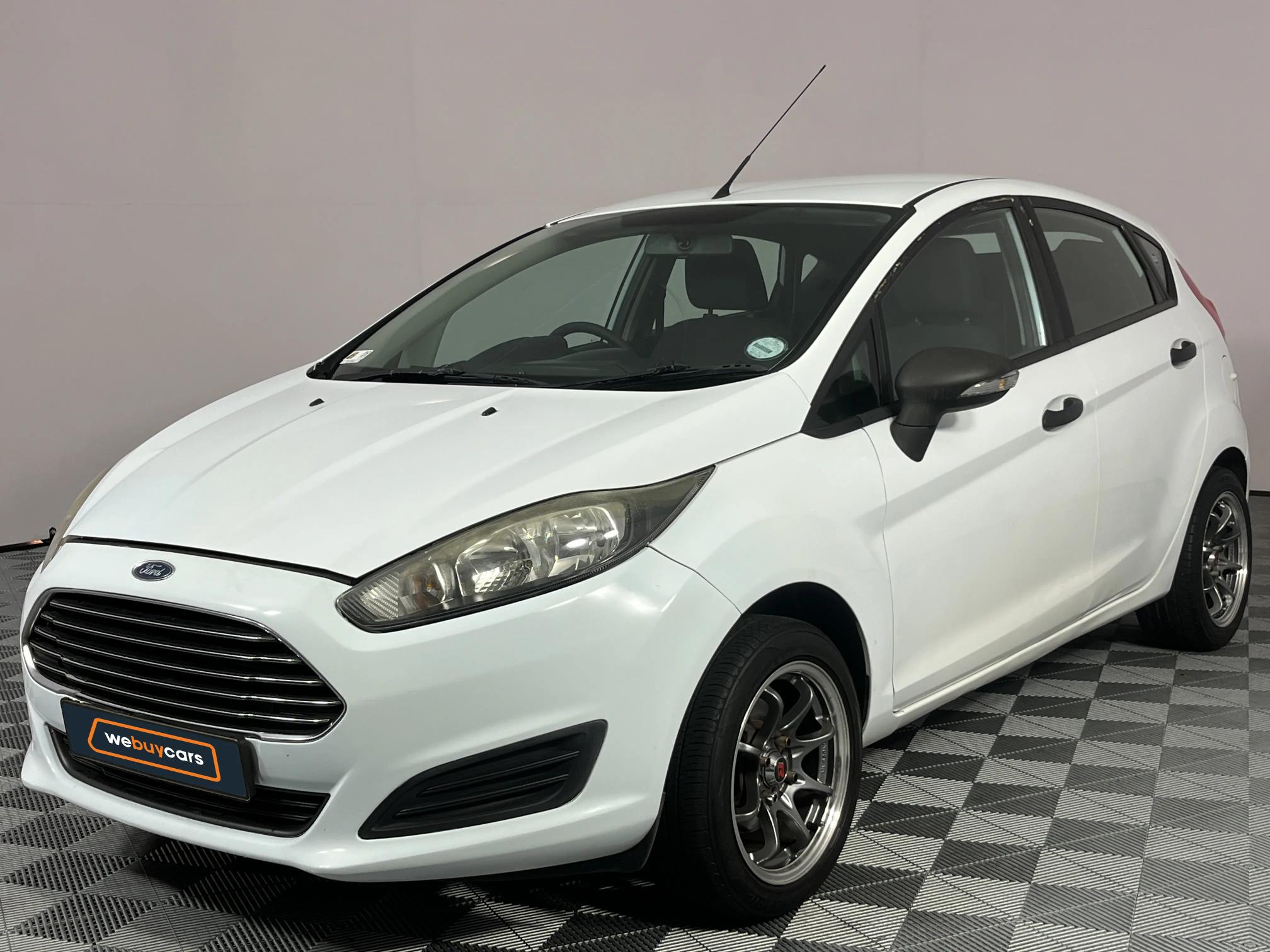 Used 2015 Ford Fiesta 5-door 1.4 Ambiente
