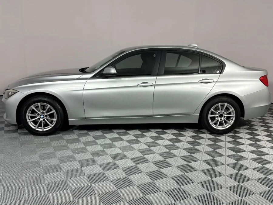Used 2014 BMW 3 Series 320i sports-auto - WeBuyCars Lansdowne Used 2014 BMW 3 Series 320i sports-auto - WeBuyCars Lansdowne