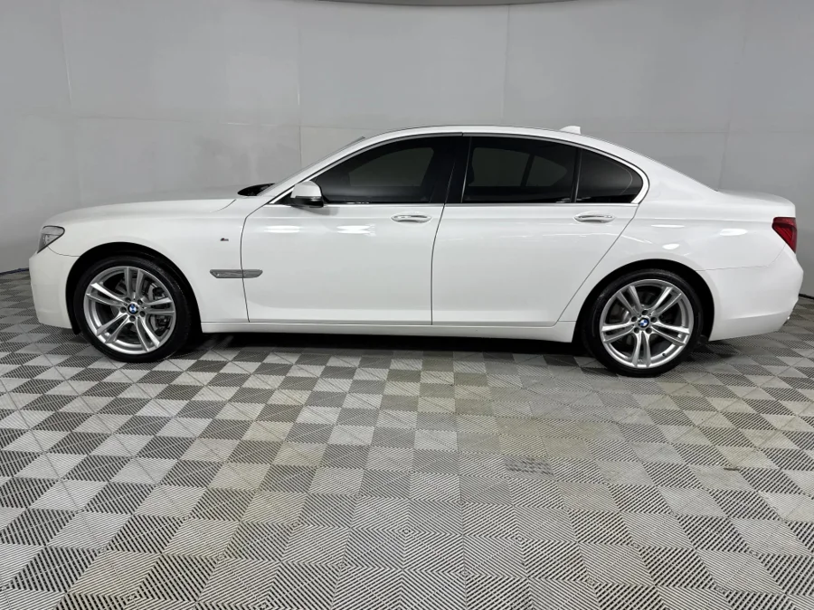 Used 2015 BMW 7 Series 730d M Sport - WeBuyCars Silverlakes Used 2015 BMW 7 Series 730d M Sport - WeBuyCars Silverlakes