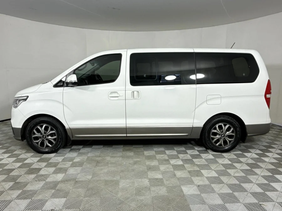 Used 2019 Hyundai H-1 2.5VGTi bus Elite 9-seater - WeBuyCars George Used 2019 Hyundai H-1 2.5VGTi bus Elite 9-seater - WeBuyCars George