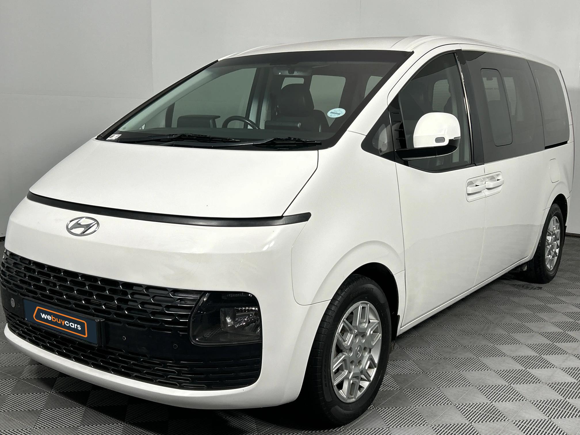 Used 2022 Hyundai Staria 2.2D Executive 9-seater