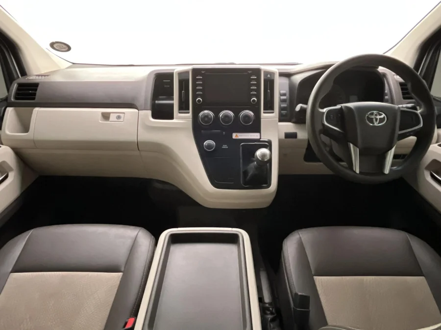 Used 2022 Toyota Quantum 2.8 SLWB bus 14-seater GL manual - WeBuyCars Germiston