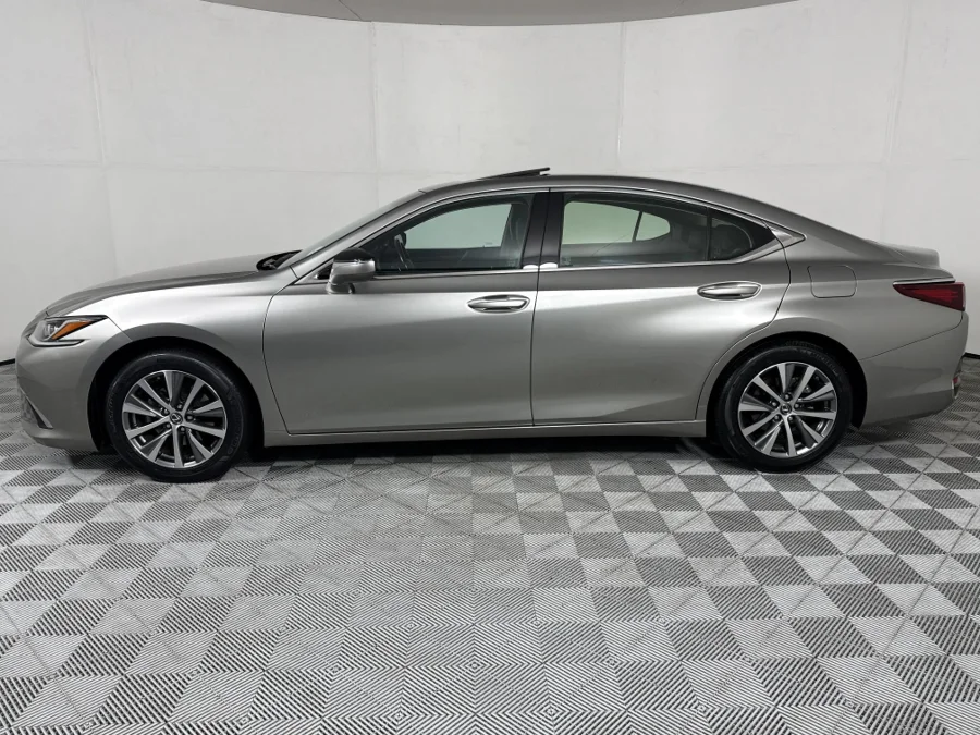 Used 2021 Lexus ES 250 EX - WeBuyCars The Dome Used 2021 Lexus ES 250 EX - WeBuyCars The Dome
