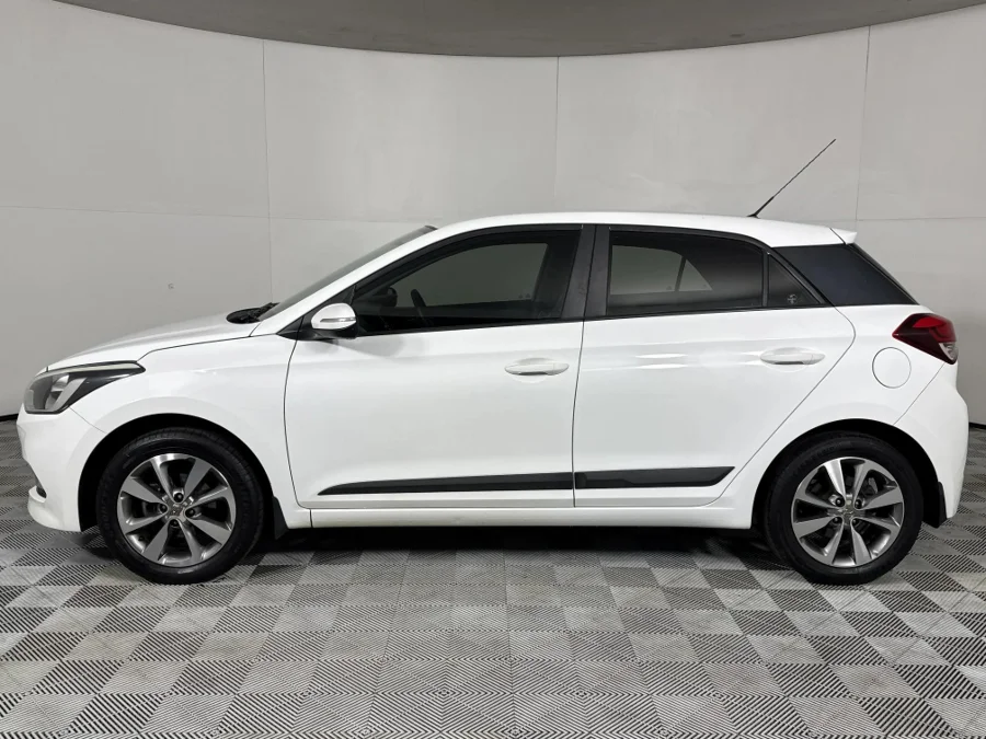 Used 2017 Hyundai i20 1.4 Fluid - WeBuyCars Riverhorse Used 2017 Hyundai i20 1.4 Fluid - WeBuyCars Riverhorse