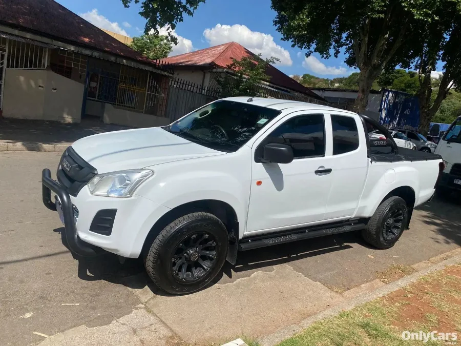 Used 2017 Isuzu KB 250D-Teq Extended cab LE - Private Seller Used 2017 Isuzu KB 250D-Teq Extended cab LE - Private Seller