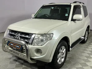 Used 2014 Mitsubishi Pajero 3-door 3.2DI-D GLS Pajero Legend Limited Edition 100 Used 2014 Mitsubishi Pajero 3-door 3.2DI-D GLS Pajero Legend Limited Edition 100