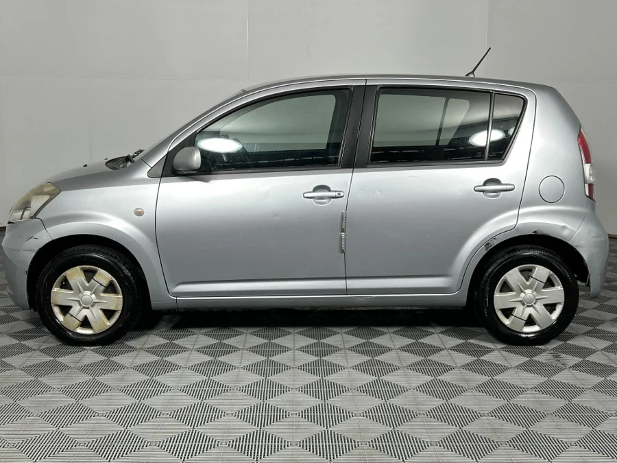 Used 2006 Daihatsu Sirion 1.3 auto - WeBuyCars Richmond Used 2006 Daihatsu Sirion 1.3 auto - WeBuyCars Richmond