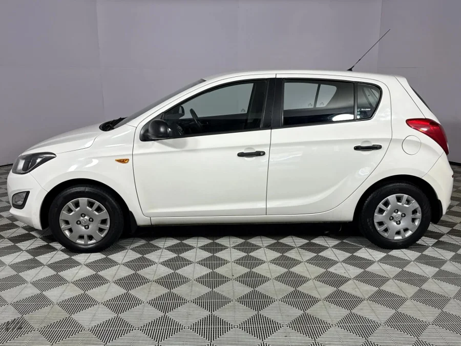 Used 2014 Hyundai i20 1.2 Motion - WeBuyCars Durban Used 2014 Hyundai i20 1.2 Motion - WeBuyCars Durban