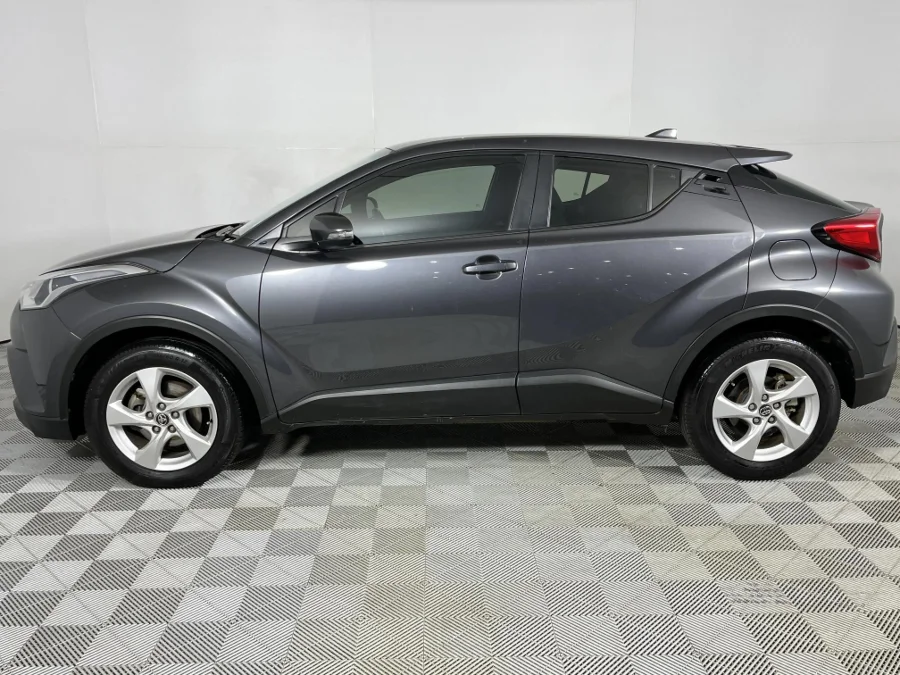 Used 2017 Toyota C-HR 1.2T Plus manual - WeBuyCars Silverlakes