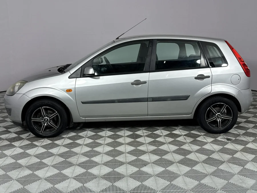 Used 2006 Ford Fiesta 1.6TDCi 5-door Ambiente - WeBuyCars Richmond Used 2006 Ford Fiesta 1.6TDCi 5-door Ambiente - WeBuyCars Richmond