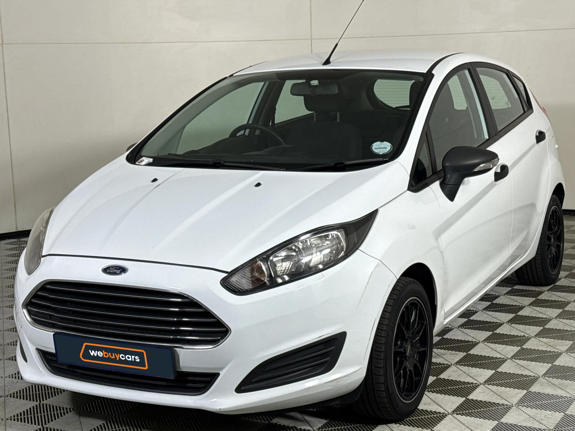 Used 2015 Ford Fiesta 5-door 1.4 Ambiente