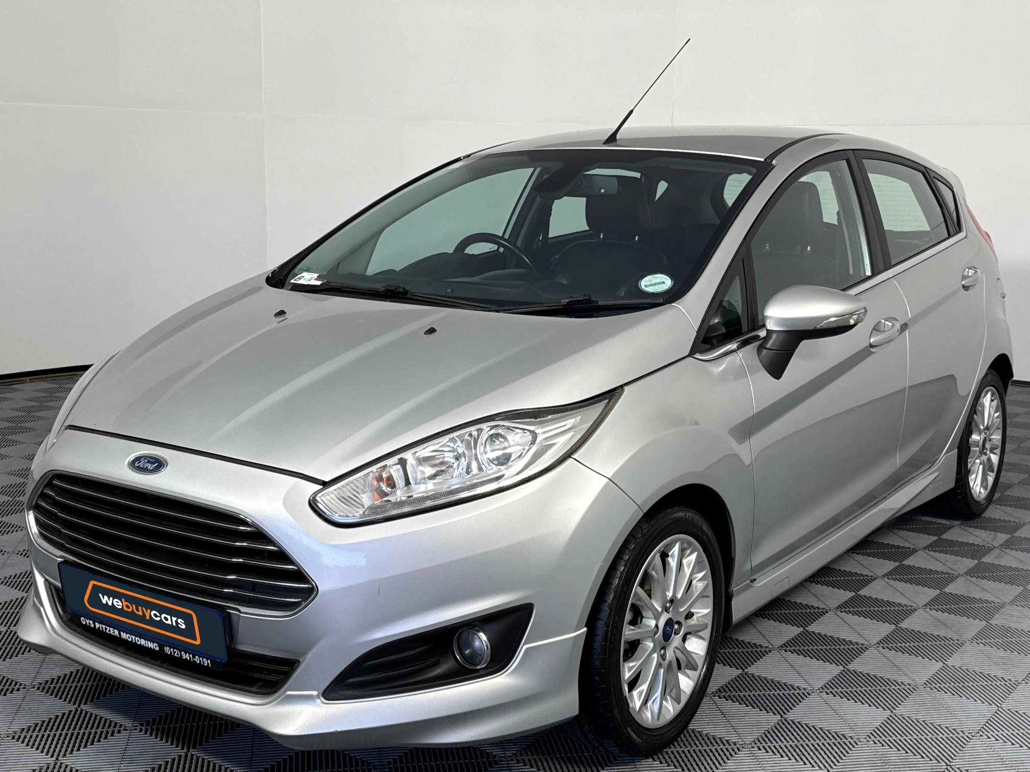 Used 2015 Ford Fiesta 5-door 1.0T Titanium auto