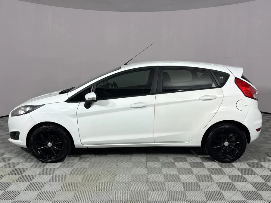 Used 2016 Ford Fiesta 5-door 1.0T Ambiente auto - WeBuyCars Gqeberha