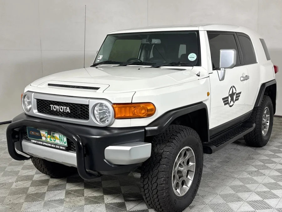Used 2013 Toyota FJ Cruiser - WeBuyCars JHB South Used 2013 Toyota FJ Cruiser - WeBuyCars JHB South