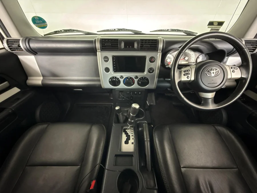Used 2013 Toyota FJ Cruiser - WeBuyCars JHB South Used 2013 Toyota FJ Cruiser - WeBuyCars JHB South