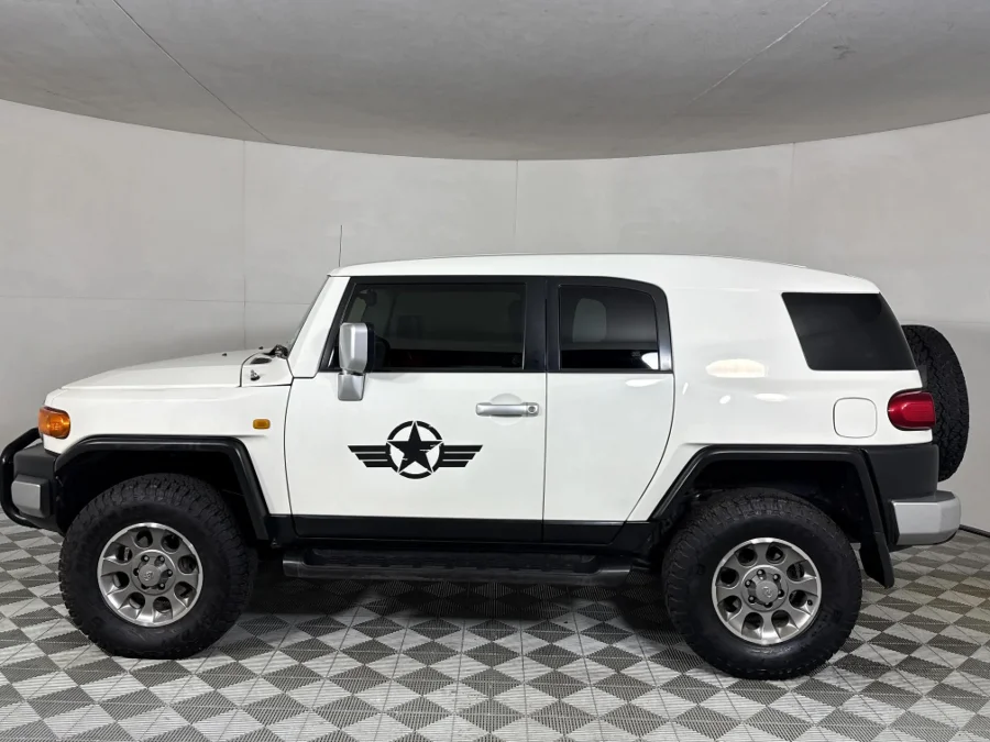 Used 2013 Toyota FJ Cruiser - WeBuyCars JHB South Used 2013 Toyota FJ Cruiser - WeBuyCars JHB South
