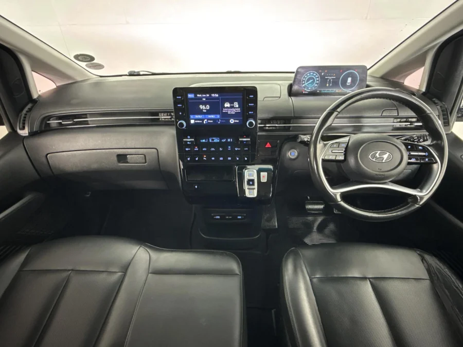 Used 2022 Hyundai Staria 2.2D Elite - WeBuyCars George