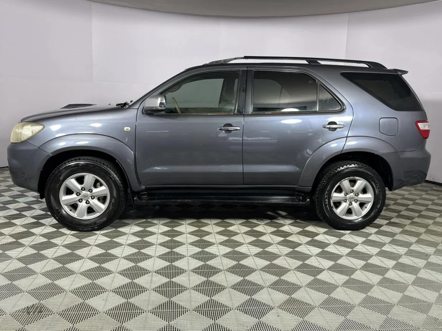 Used 2010 Toyota Fortuner 3.0D-4D - WeBuyCars Durban