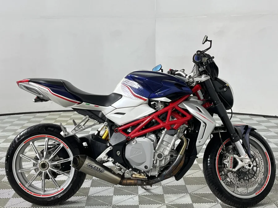 Used 2013 Mv Agusta Brutale 1090rr - WeBuyCars Silverlakes Used 2013 Mv Agusta Brutale 1090rr - WeBuyCars Silverlakes