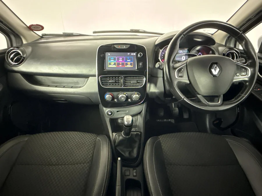 Used 2018 Renault Clio 66kW turbo Dynamique - WeBuyCars Durban Used 2018 Renault Clio 66kW turbo Dynamique - WeBuyCars Durban