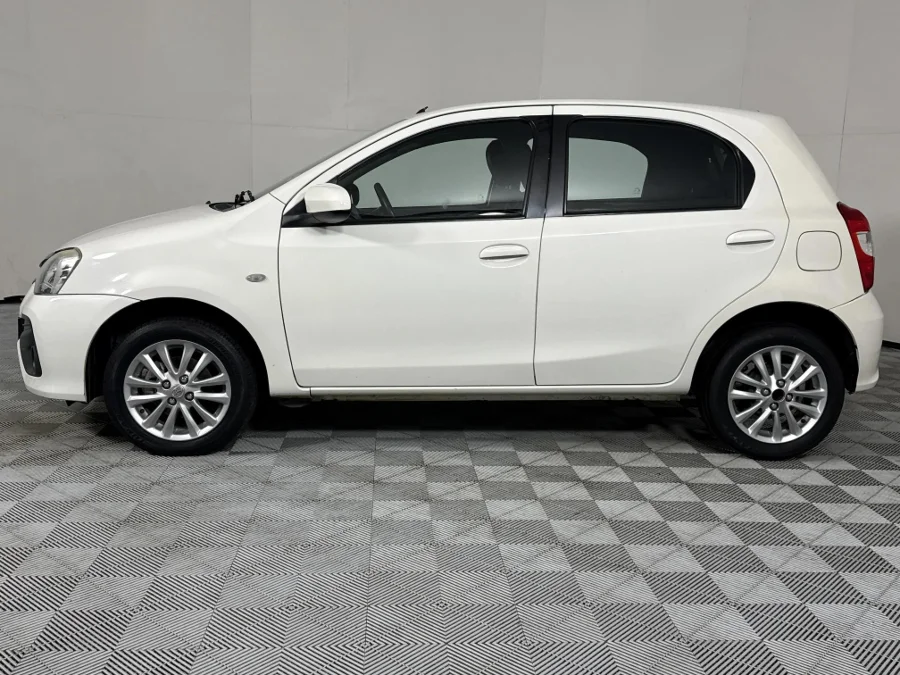 Used 2017 Toyota Etios hatch 1.5 Sprint - WeBuyCars Pietermaritzburg Used 2017 Toyota Etios hatch 1.5 Sprint - WeBuyCars Pietermaritzburg