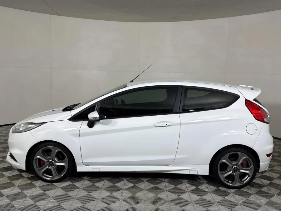 Used 2015 Ford Fiesta ST - WeBuyCars JHB South