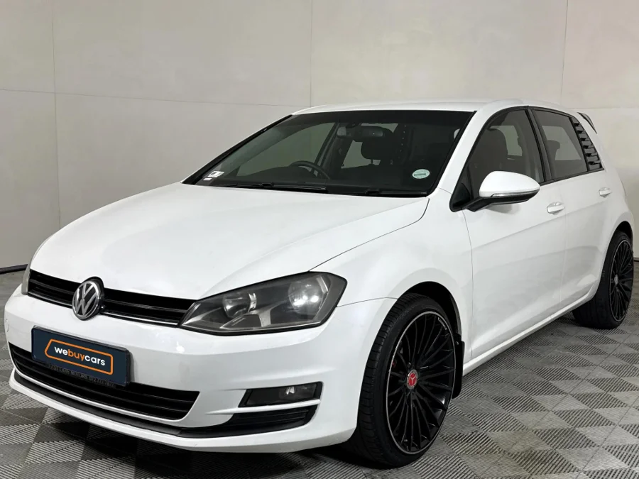Used 2015 Volkswagen Golf 1.4TSI Comfortline auto - WeBuyCars JHB South Used 2015 Volkswagen Golf 1.4TSI Comfortline auto - WeBuyCars JHB South