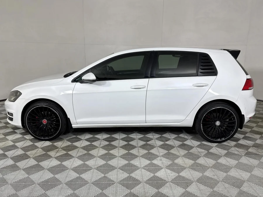 Used 2015 Volkswagen Golf 1.4TSI Comfortline auto - WeBuyCars JHB South Used 2015 Volkswagen Golf 1.4TSI Comfortline auto - WeBuyCars JHB South