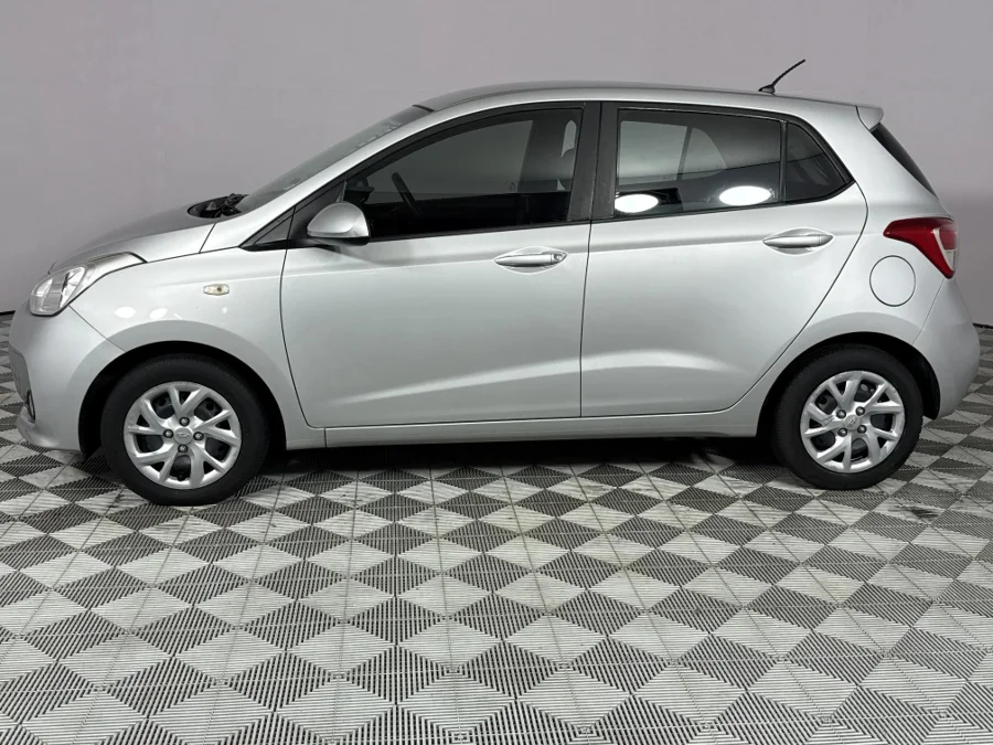Used 2018 Hyundai Grand i10 1.0 Motion - WeBuyCars Lansdowne Used 2018 Hyundai Grand i10 1.0 Motion - WeBuyCars Lansdowne
