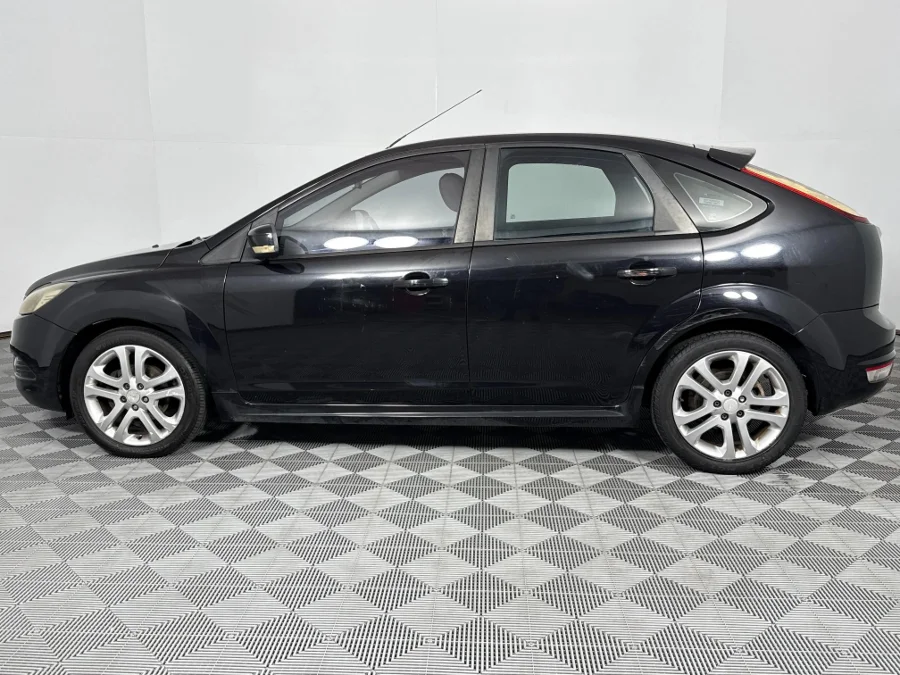 Used 2010 Ford Focus 1.8 5-door Si - WeBuyCars Lansdowne Used 2010 Ford Focus 1.8 5-door Si - WeBuyCars Lansdowne
