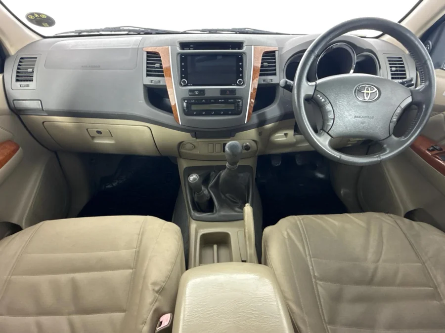 Used 2011 Toyota Fortuner 3.0D-4D 4x4 - WeBuyCars Montana